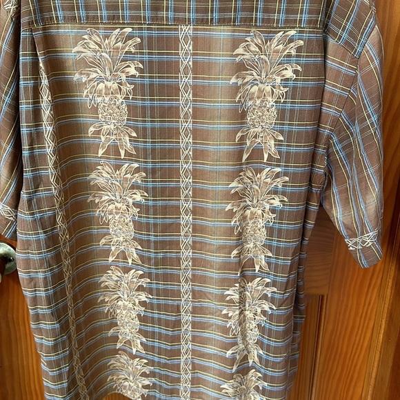 Tommy Bahama Brown Hawaiian island floral 100% silk men’s size XL - Picture 3 of 9